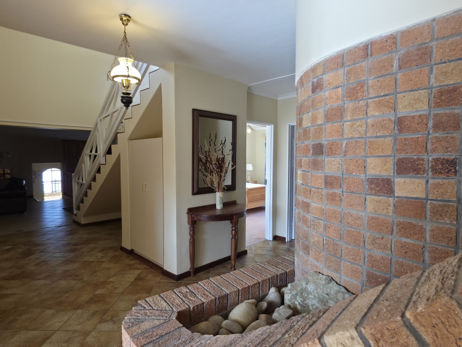 9 Bedroom Property for Sale in Noorsekloof Eastern Cape